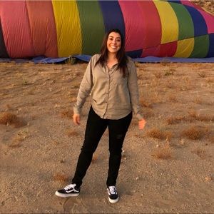 Meet your Posher, Vivian